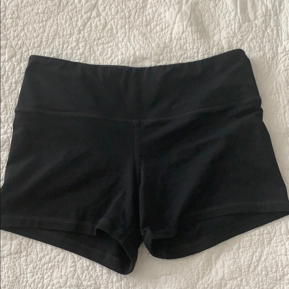 FLEO Black 3.25 Shorts